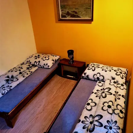 Chalupa Lipno - *